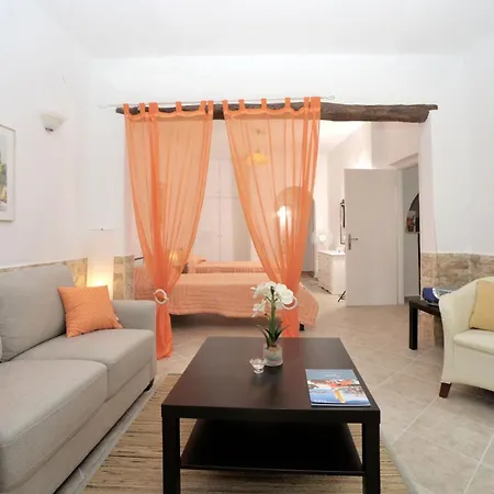 Nikatsas No 4 Holiday home