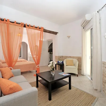 Nikatsas No 4 Holiday home