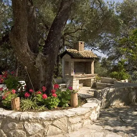 Nikatsas No 4 Kerasa